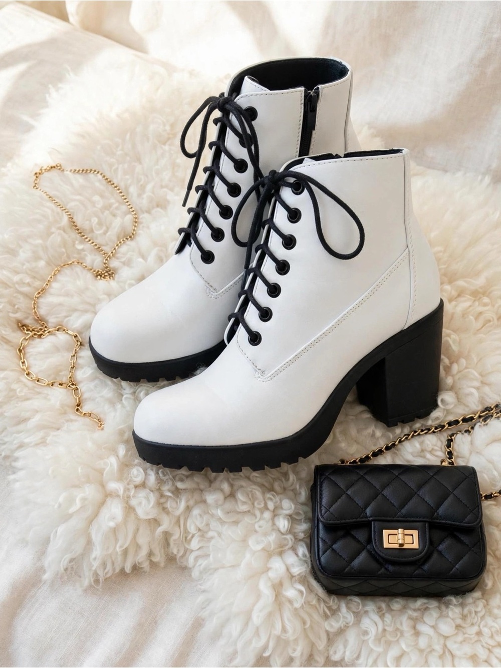 Soda White Faux Leather Lace Up Platform Block Chunky Heel Ankle Boots 7.5